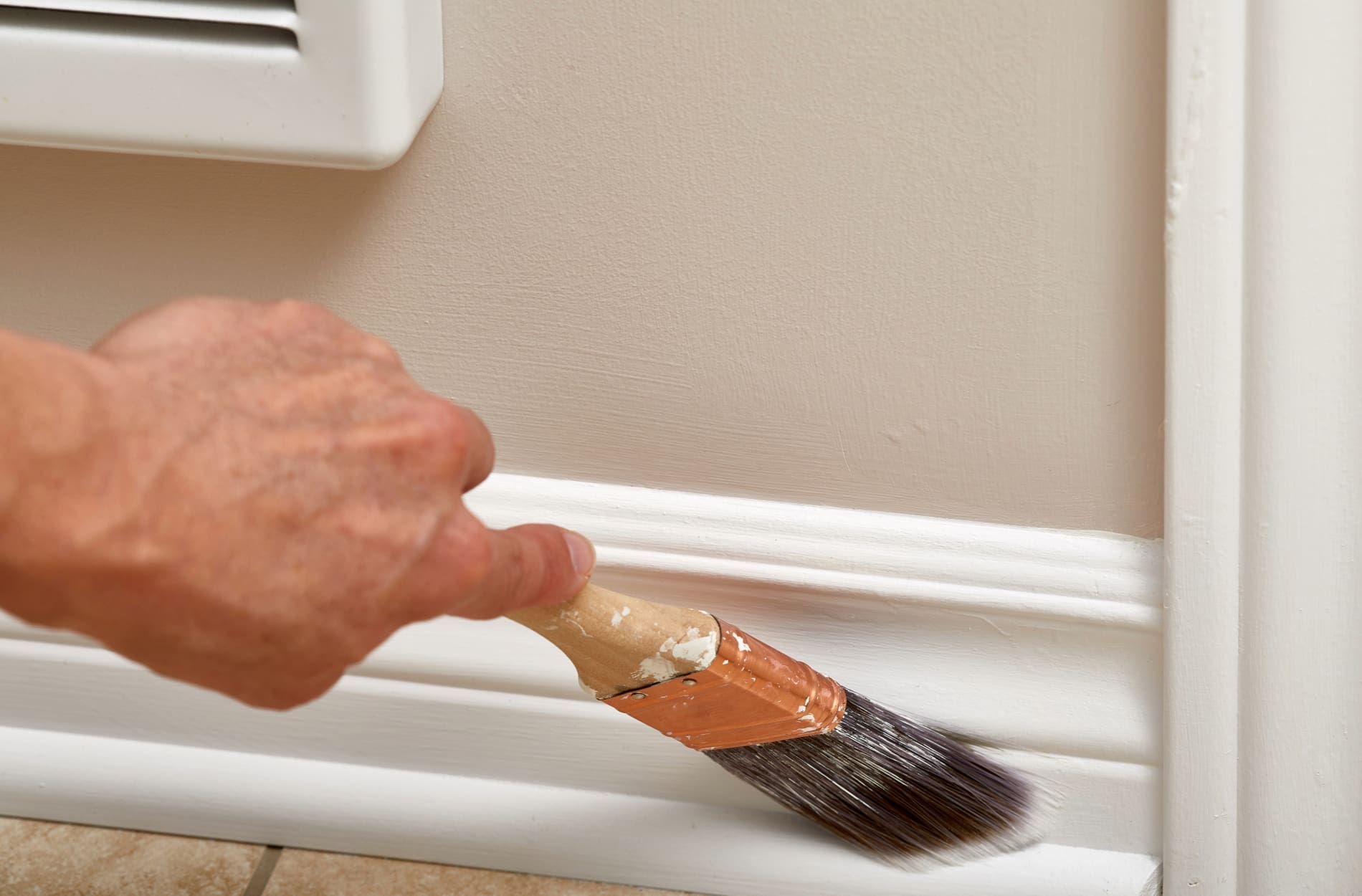 molding painting